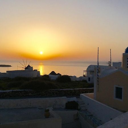 Christos Apartments Oia Екстер'єр фото
