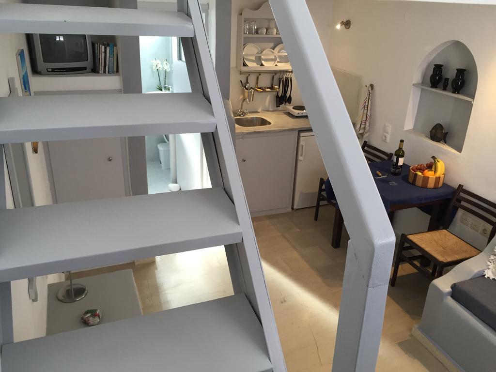 Christos Apartments Oia Екстер'єр фото