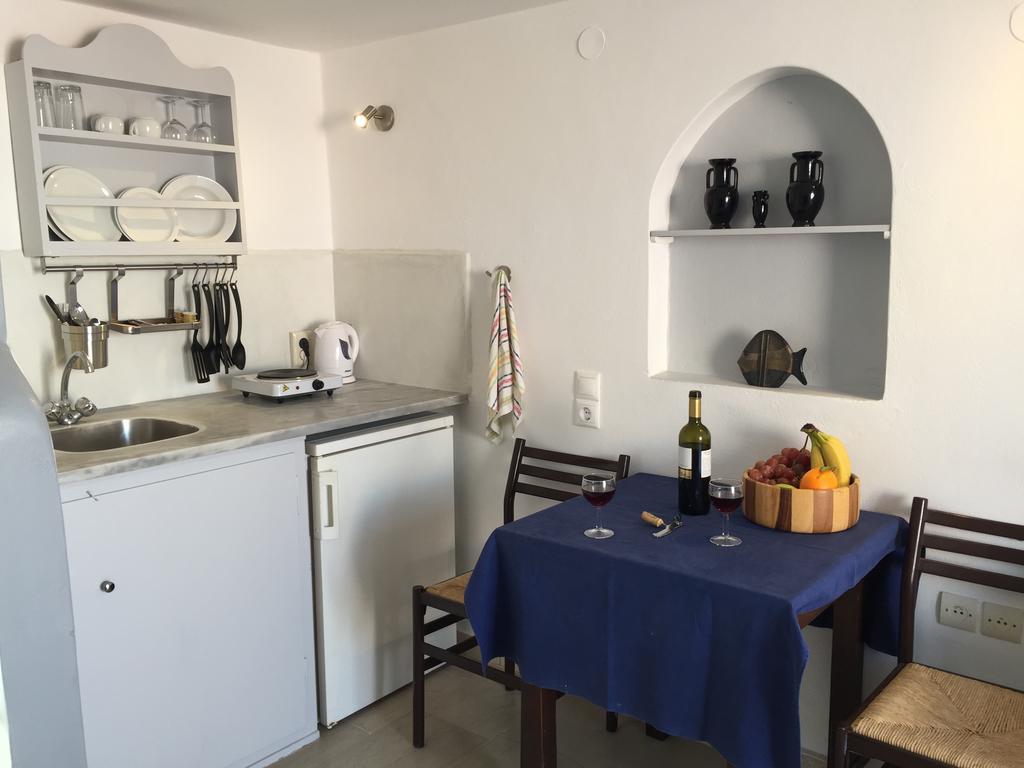Christos Apartments Oia Екстер'єр фото