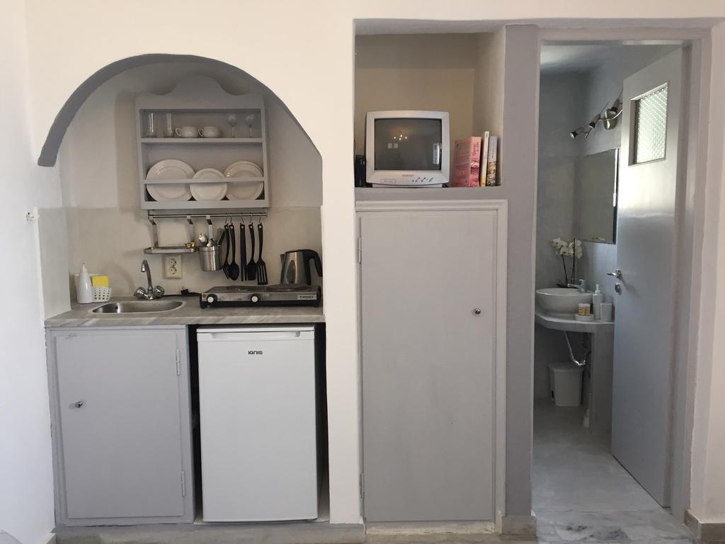 Christos Apartments Oia Екстер'єр фото